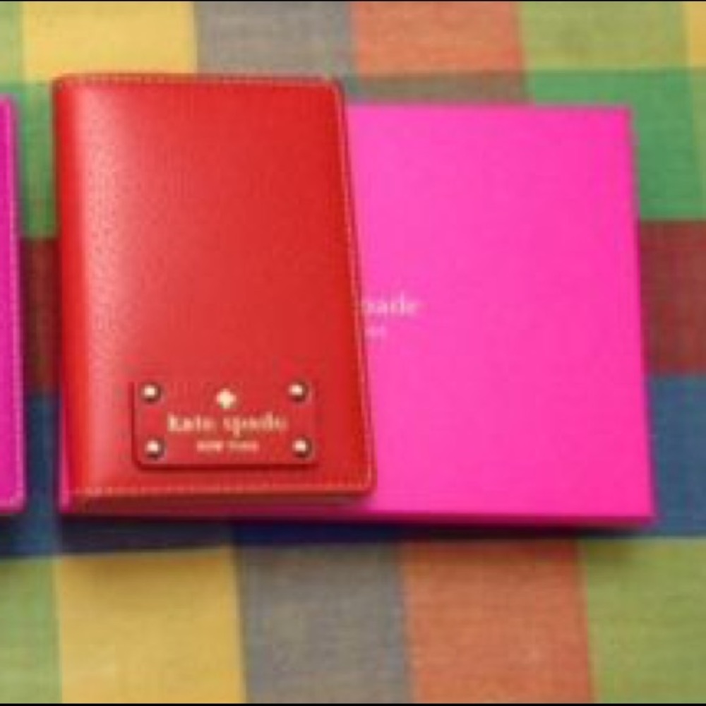 RARE! Kate Spade Passport Holder in GIFT BOX Red Leather - Picture 8 of 15